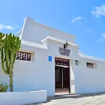 La Laguneta מלון דירות 2*