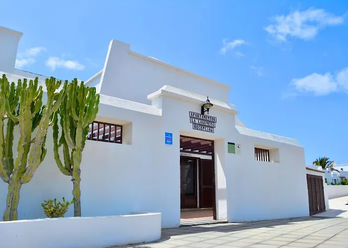 La Laguneta Aparthotel 2*