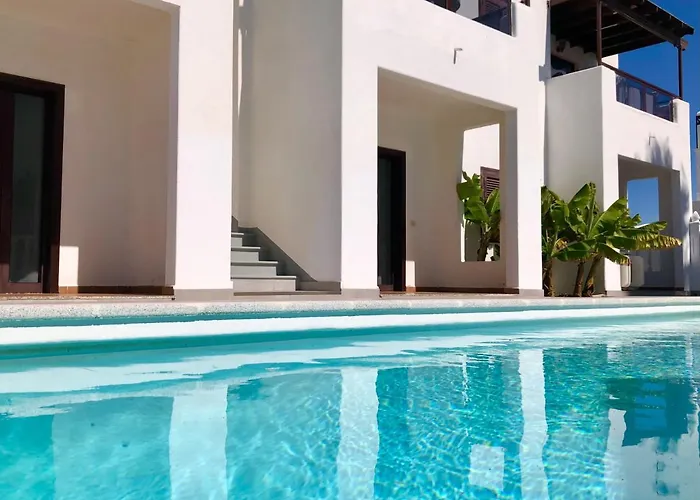 La Laguneta Lägenhetshotell 2*